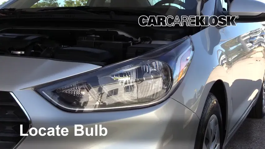 2018 Hyundai Accent SEL 1.6L 4 Cyl. Éclairage Feux de route (remplacer l'ampoule)